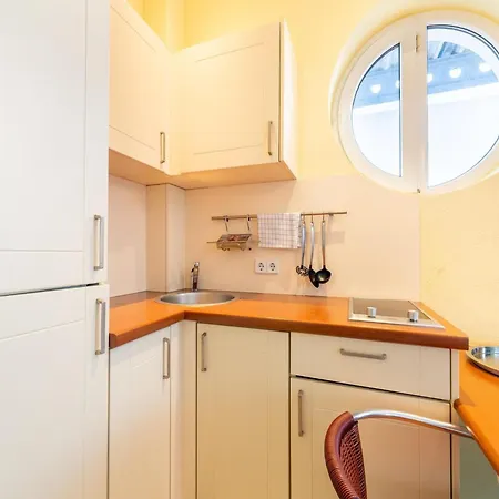 Mirow, Apartment *